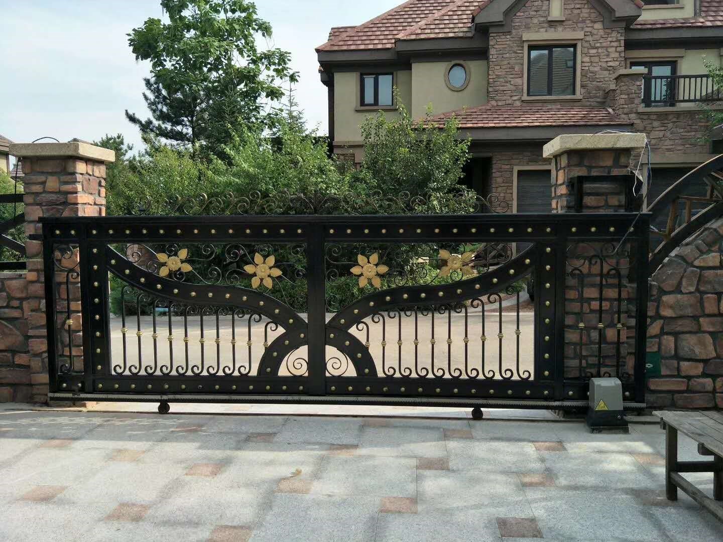 米乐app下载:路周围侧方位泊车有技巧！七个过程一步步教新手也能停理解